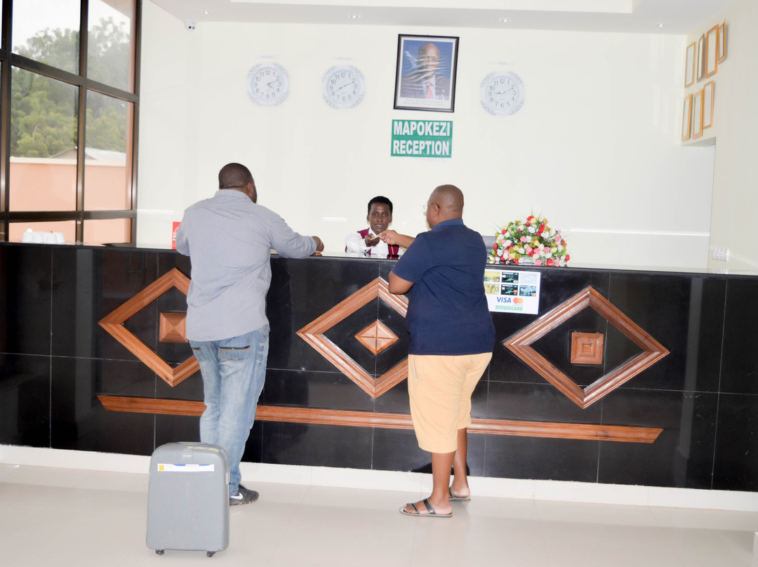 Luwa Evergreen Hotel主图