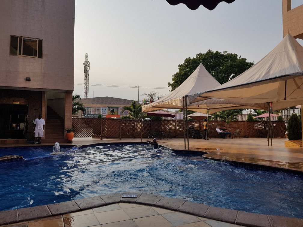 Tomreik Hotel主图