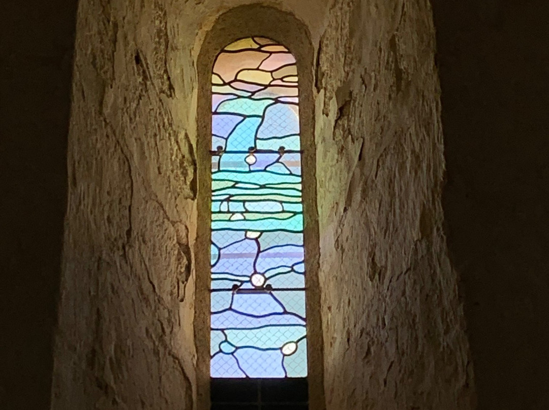 Eglise Sainte-Colombe-Saint-Angeau必去景点