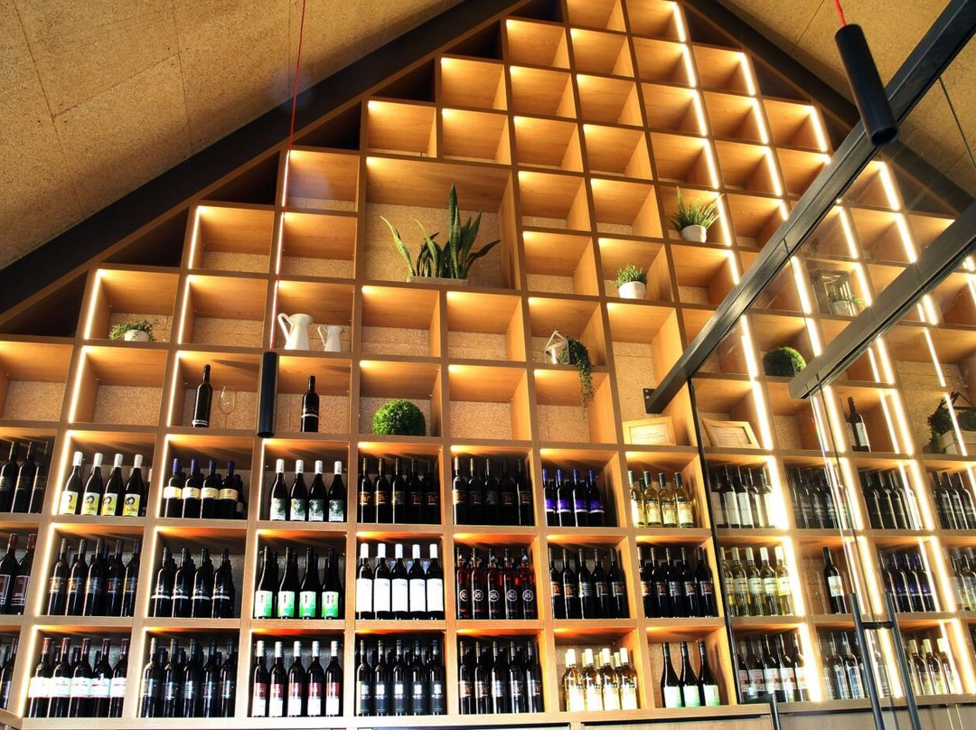 Vinothek & Genussladen