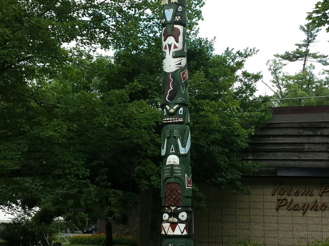 Totem Pole Playhouse景点图片