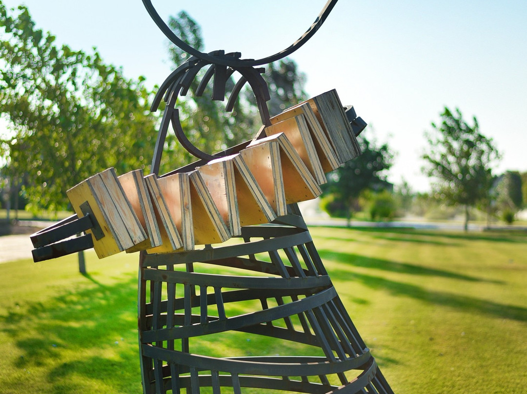 Sculpture Park Lebyazhya Polyana景点图片