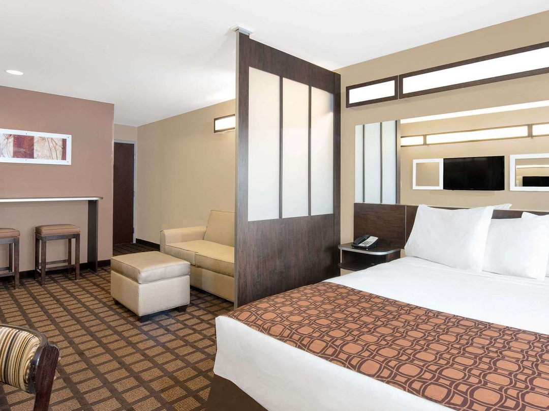 Microtel Inn & Suites By Wyndham Sidney主图