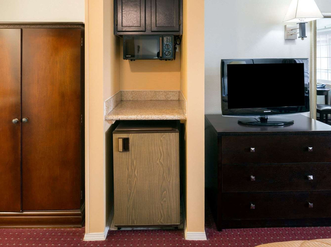 Days Inn by Wyndham Newport OR主图