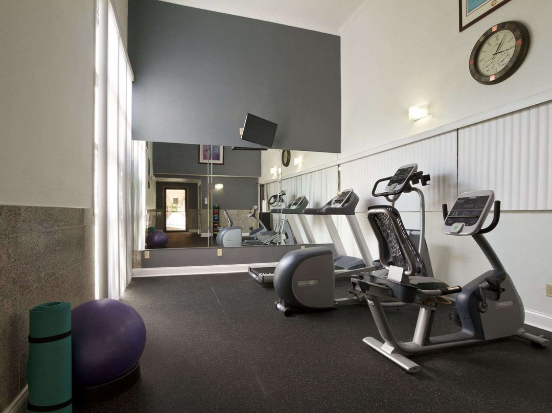 Days Inn & Suites by Wyndham Tuscaloosa - Univ. Of Alabama主图