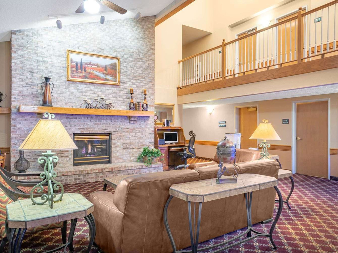 Baymont by Wyndham Lakeville主图