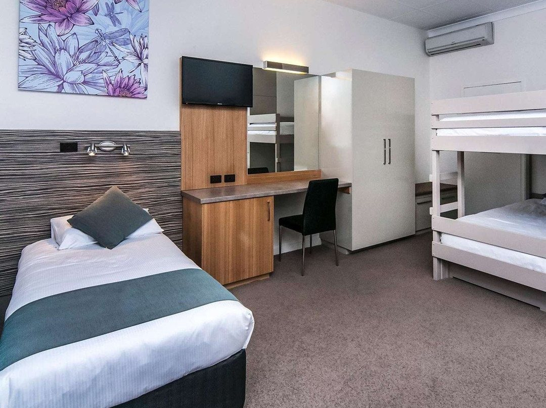 Comfort Inn Regal Park主图