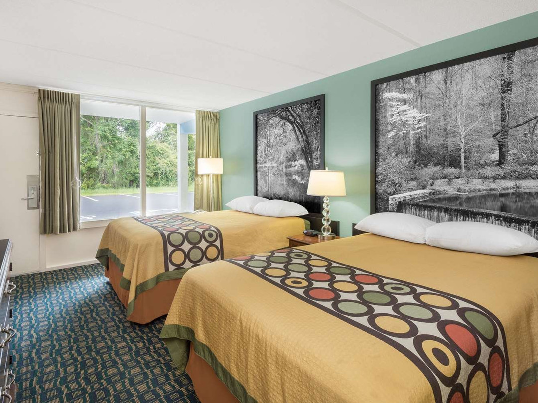 Super 8 By Wyndham Kingsland I-95/Naval Base Area主图