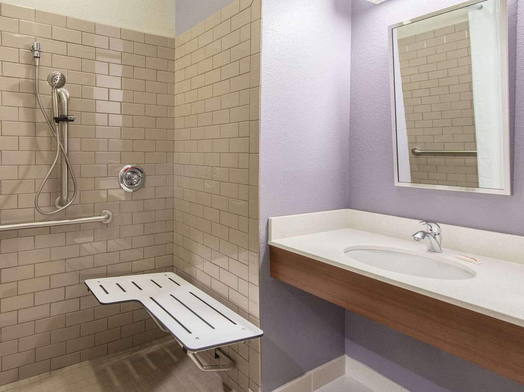 Microtel Inn & Suites By Wyndham Cadiz主图