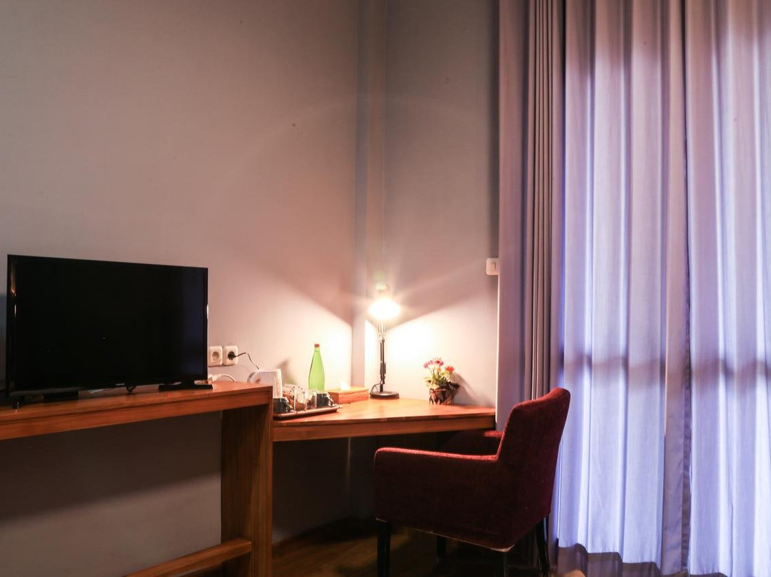 Wae Molas Hotel主图