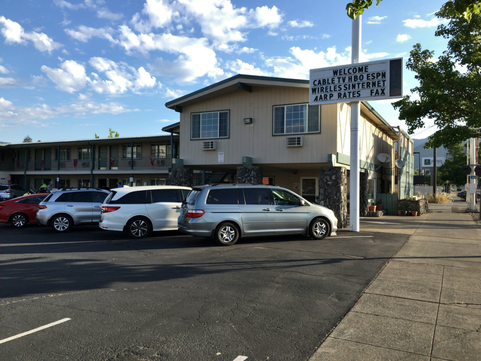Knight's Inn Motel-浴室