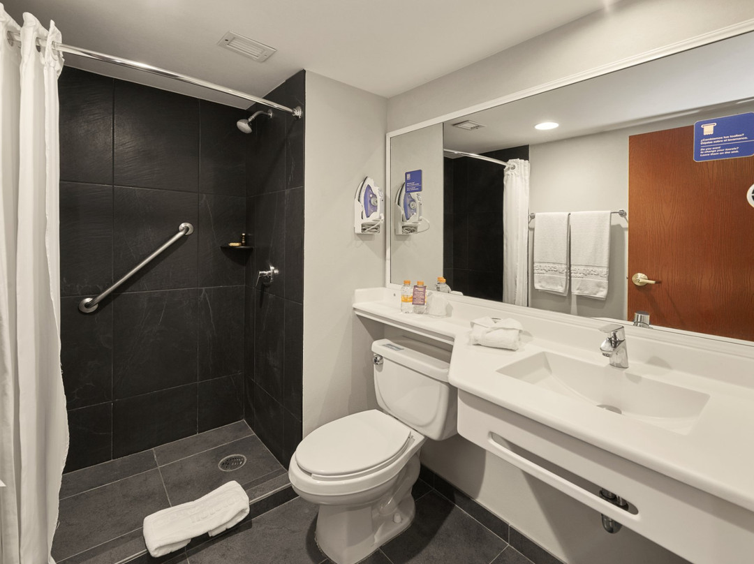 City Express by Marriott Celaya Galerias主图