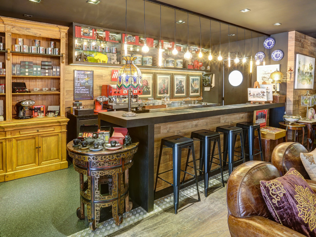 Rhino Antiquario & Cafe-格拉玛多必去景点