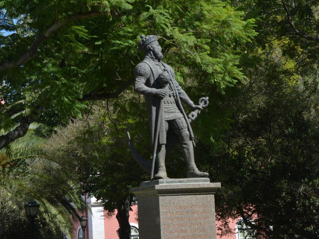 Statue of Vasco da Gama (Évora)-埃武拉必去景点