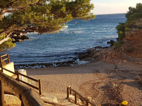 Plage du Capelan-邦多勒必去景点