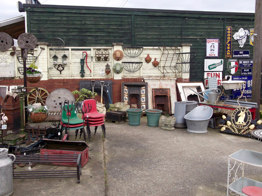 Crews Hill Vintage Emporium-伦敦必去景点