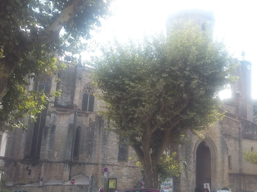 Eglise Saint Paul-Clermont l'Herault必去景点