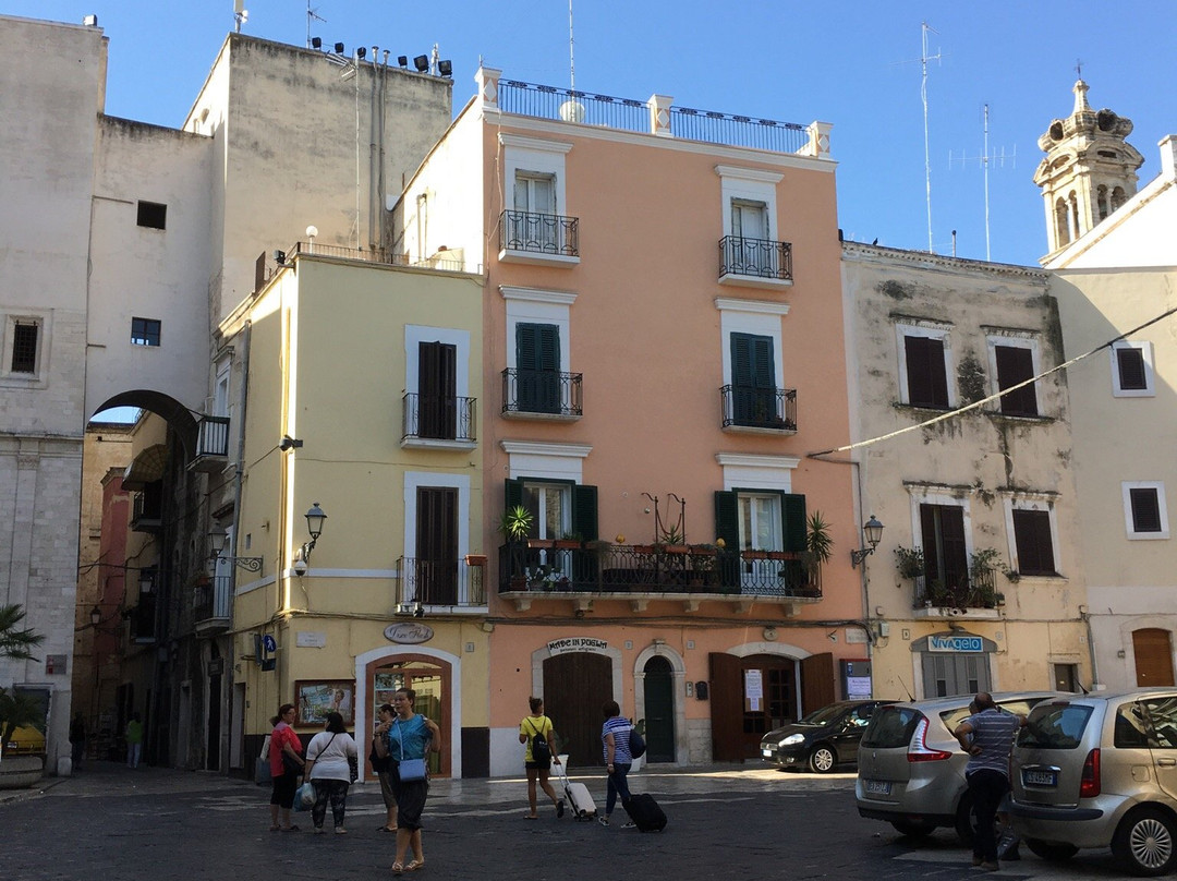 Piazza dell'Odegitria-巴里必去景点