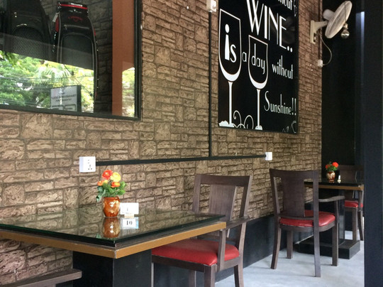 Avenue Wine Bar and Bistro