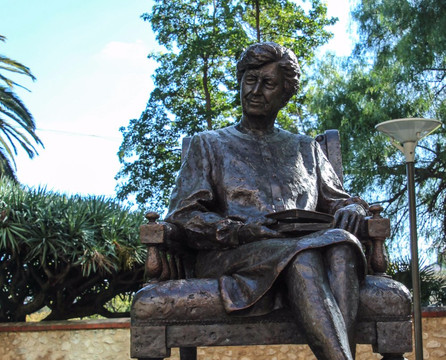 Yella Umbrella Walking Tours-阿德莱德必去景点