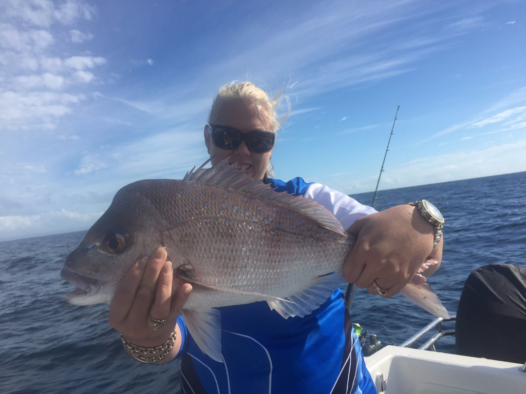 Sunny Coast Fishing景点图片