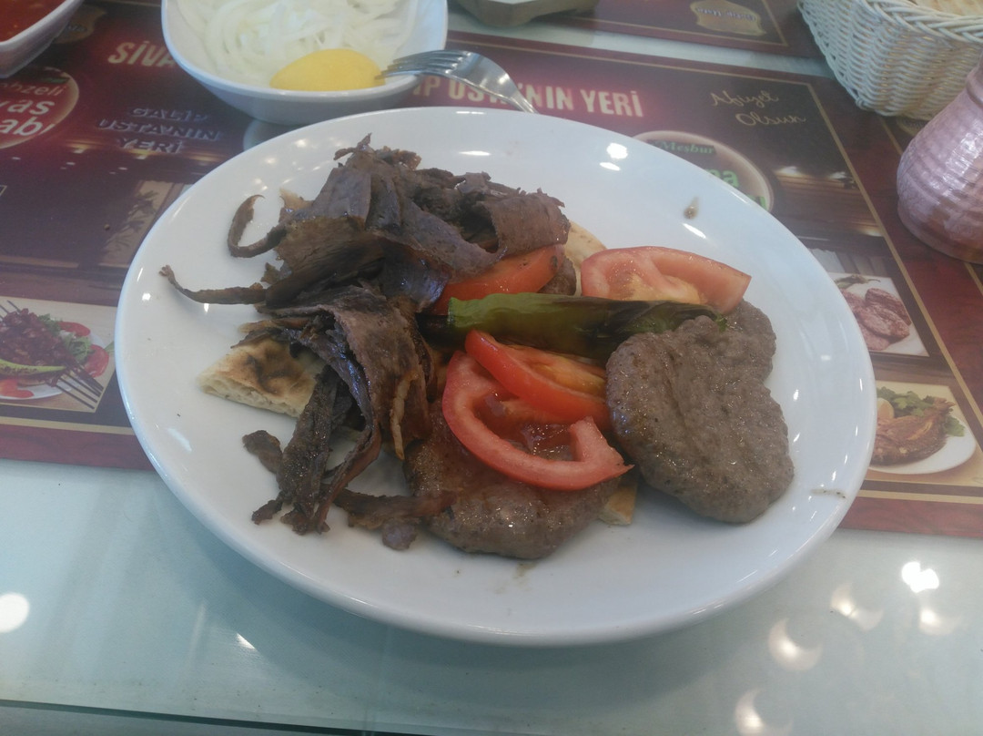 Yildizeli餐馆和美食-Sivas Koftecisi Galip Usta'nin Yeri