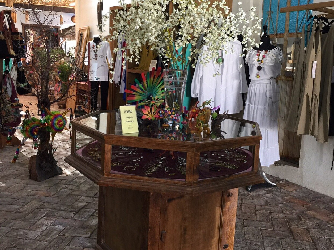 Cholla Mall-佩纳斯科港必去景点