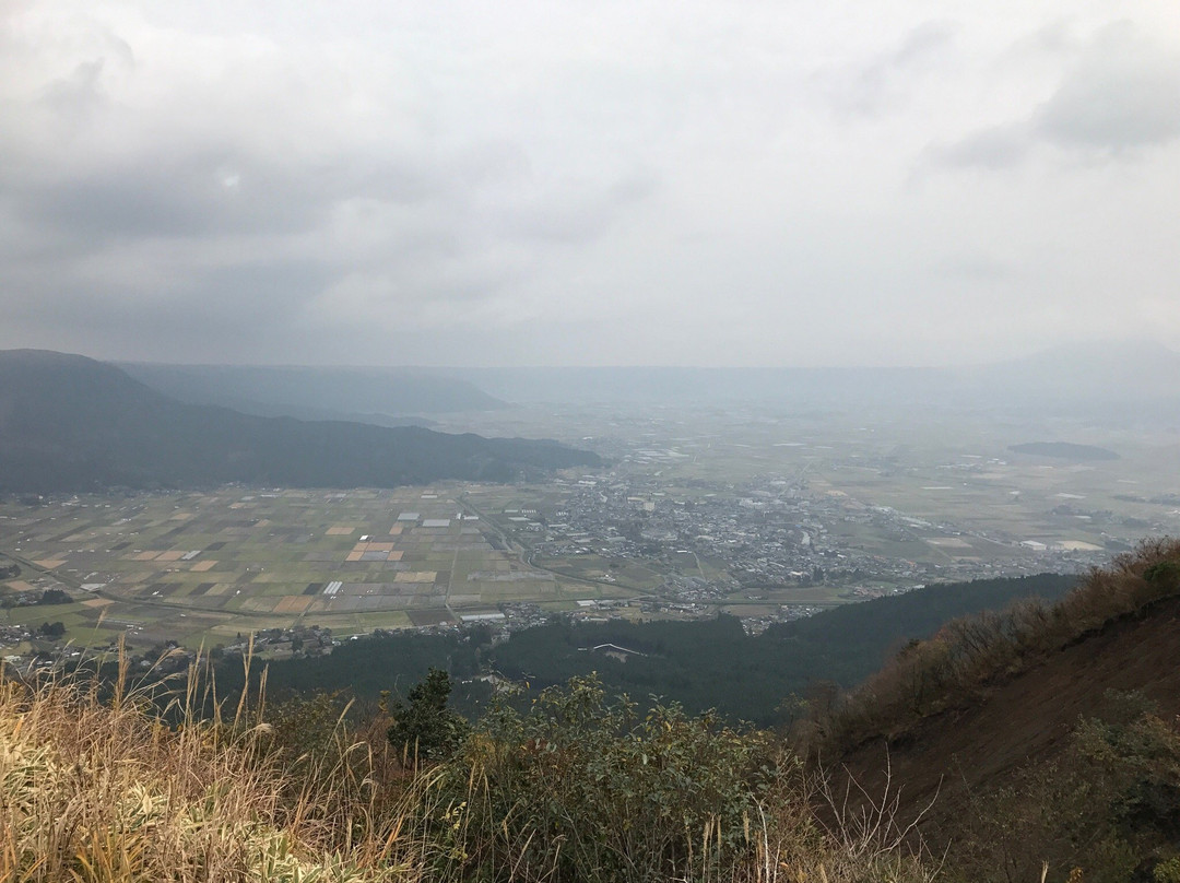 Kabutoiwa Lookout Point-阿苏市必去景点