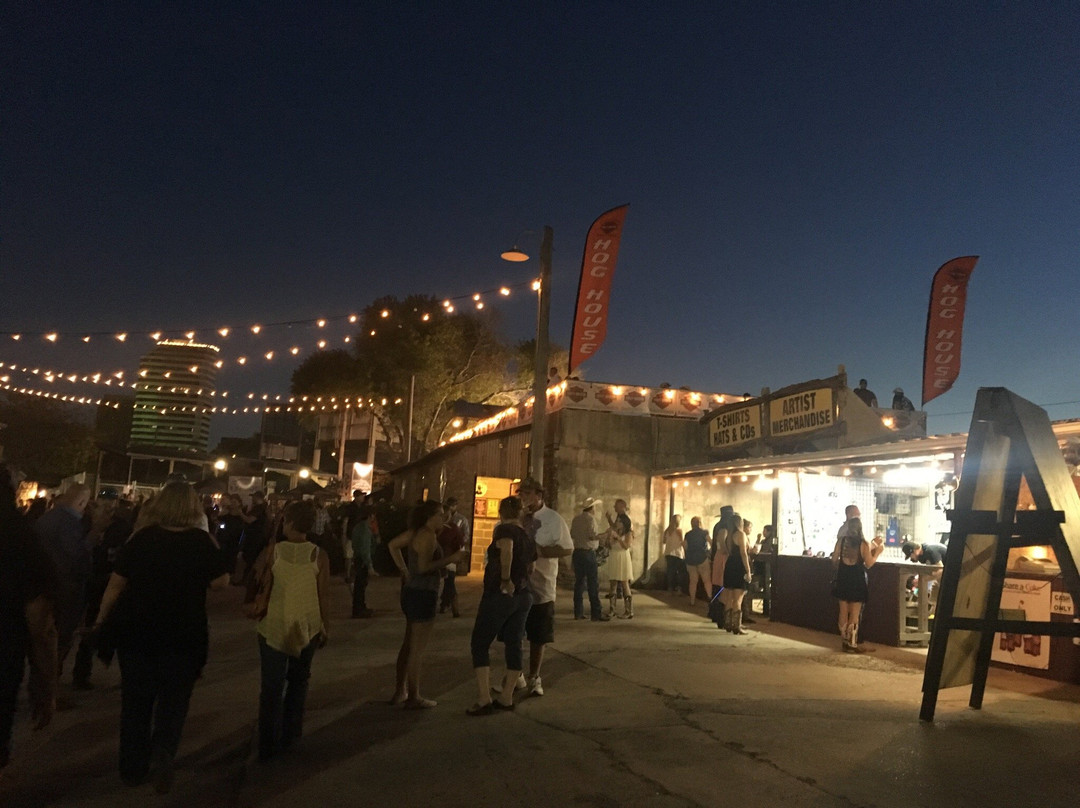 Old Concrete Street Amphitheater-科珀斯克里斯蒂市必去景点