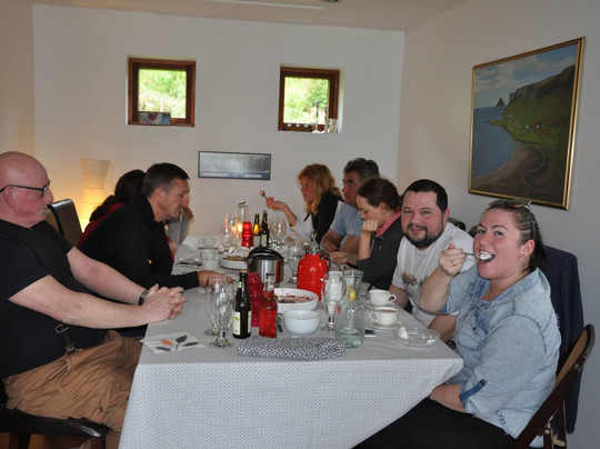 Vagur餐馆和美食-Home Hospitality