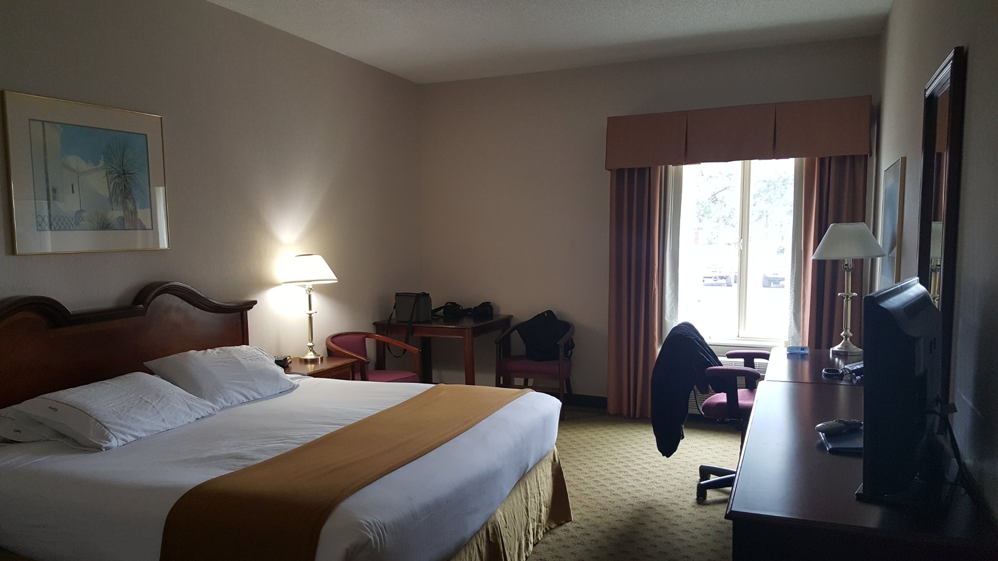 Hillside Inn-官方
