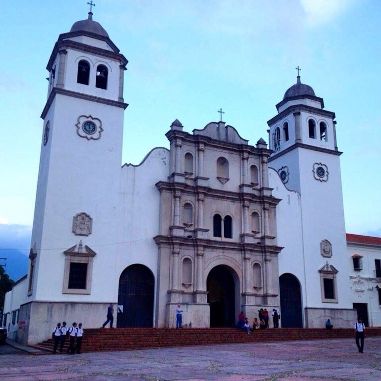 The Cathedral of San Cristobal景点图片