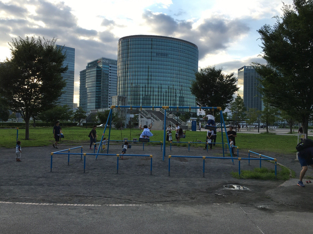Takashima Chuo Park-Minatomirai必去景点