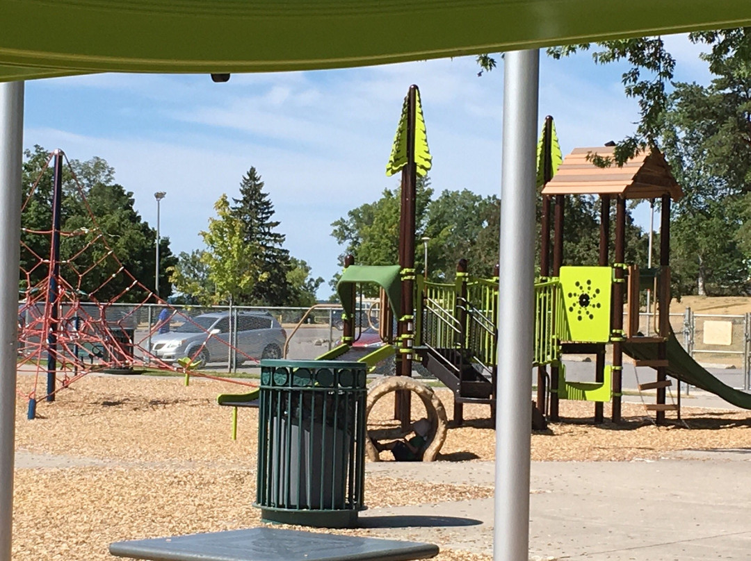 Zwick Centennial Park景点图片