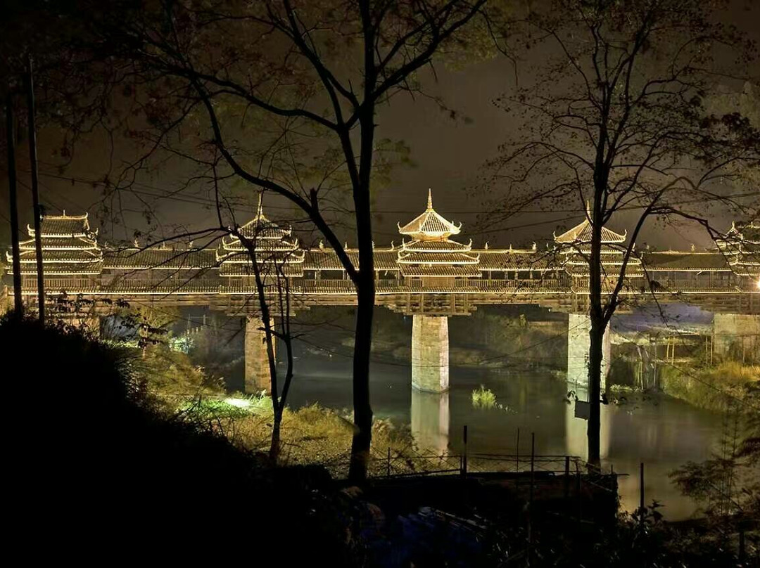 龙凤旅馆主图