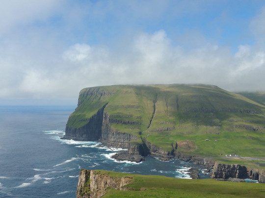 Eggjarnar-Vagur必去景点