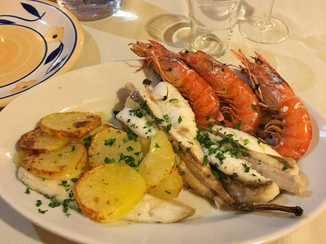 Santa Croce di Magliano旅游攻略图片