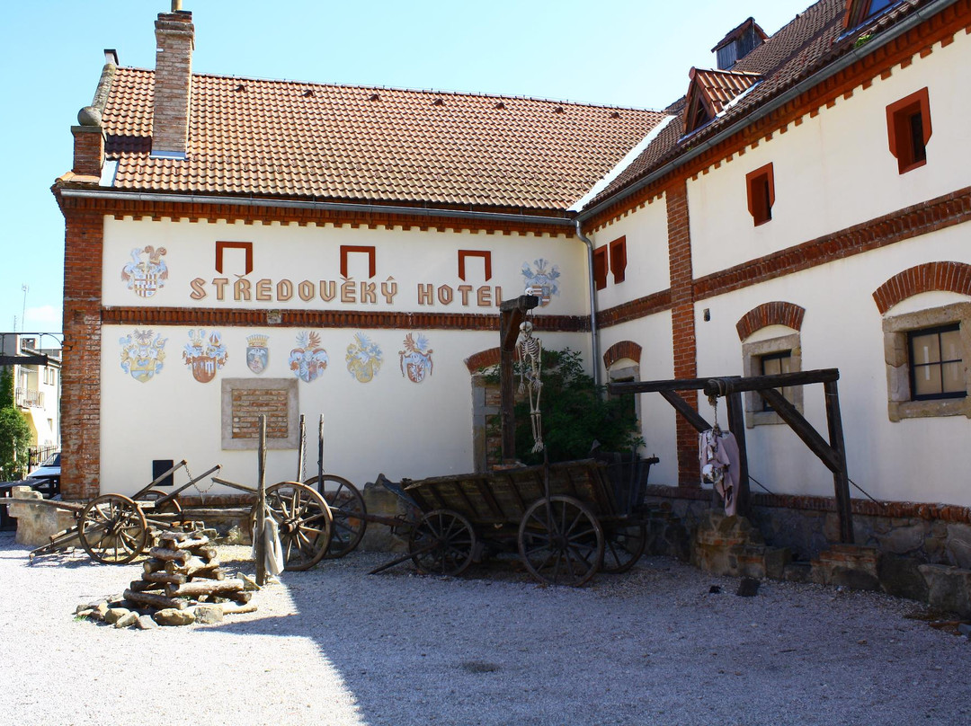 麦西利酒店住宿-Medieval hotel Detenice