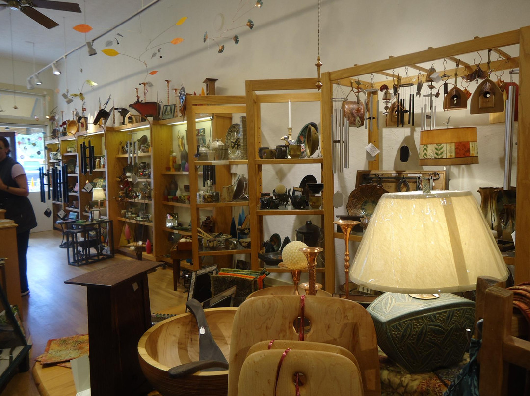 Heartwood Contemporary Crafts Gallery景点图片