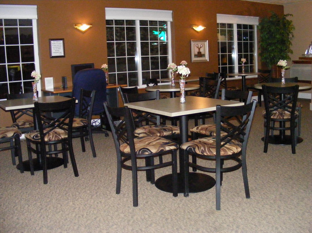 Morgan Inn & Suites主图