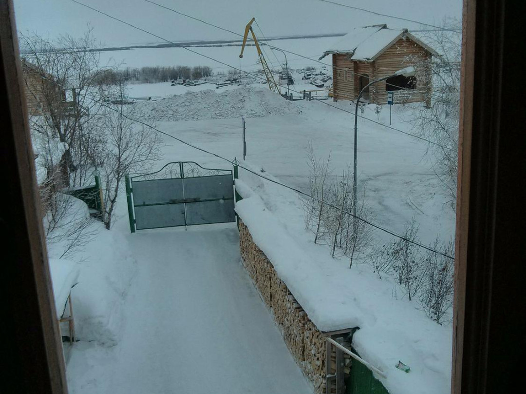 Russkiy Sever Hotel