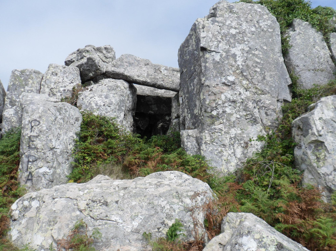 Penedo de Adrenunes景点图片