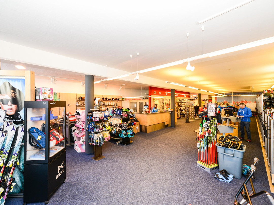 Fun & Pro Skischule - Sportshop Flachau-法拉豪必去景点