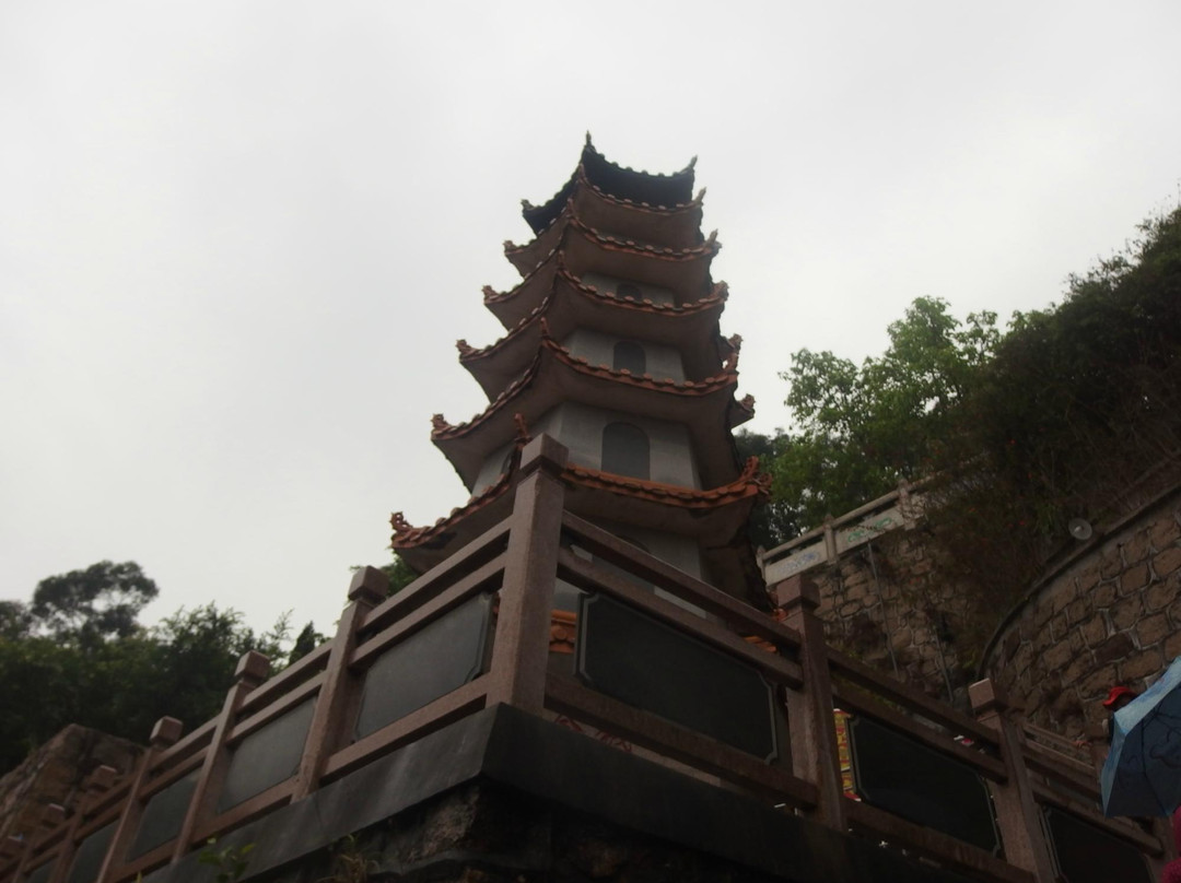 龙泉岩寺庙群景点图片