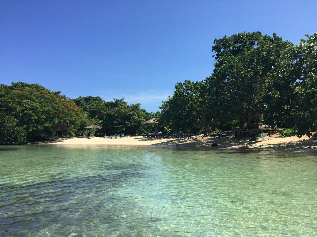 Half Moon Beach-内格里尔必去景点