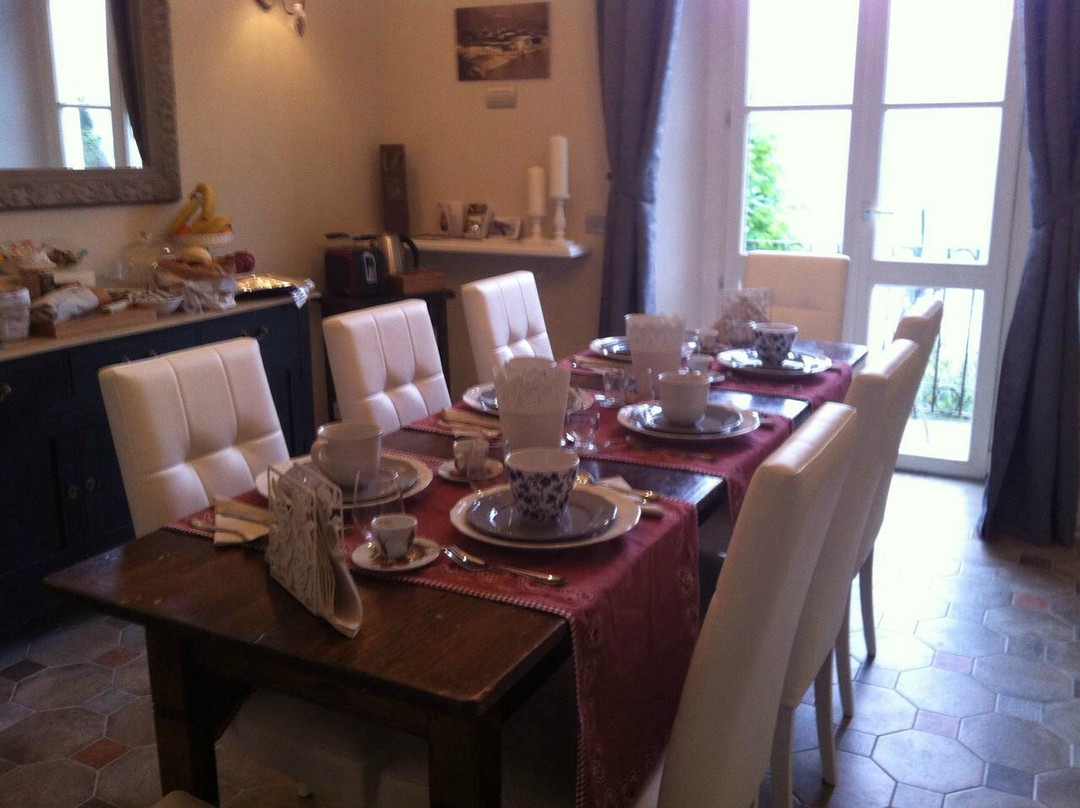 Maccagno con Pino e Veddasca酒店住宿-B&B Spiaggia Amore