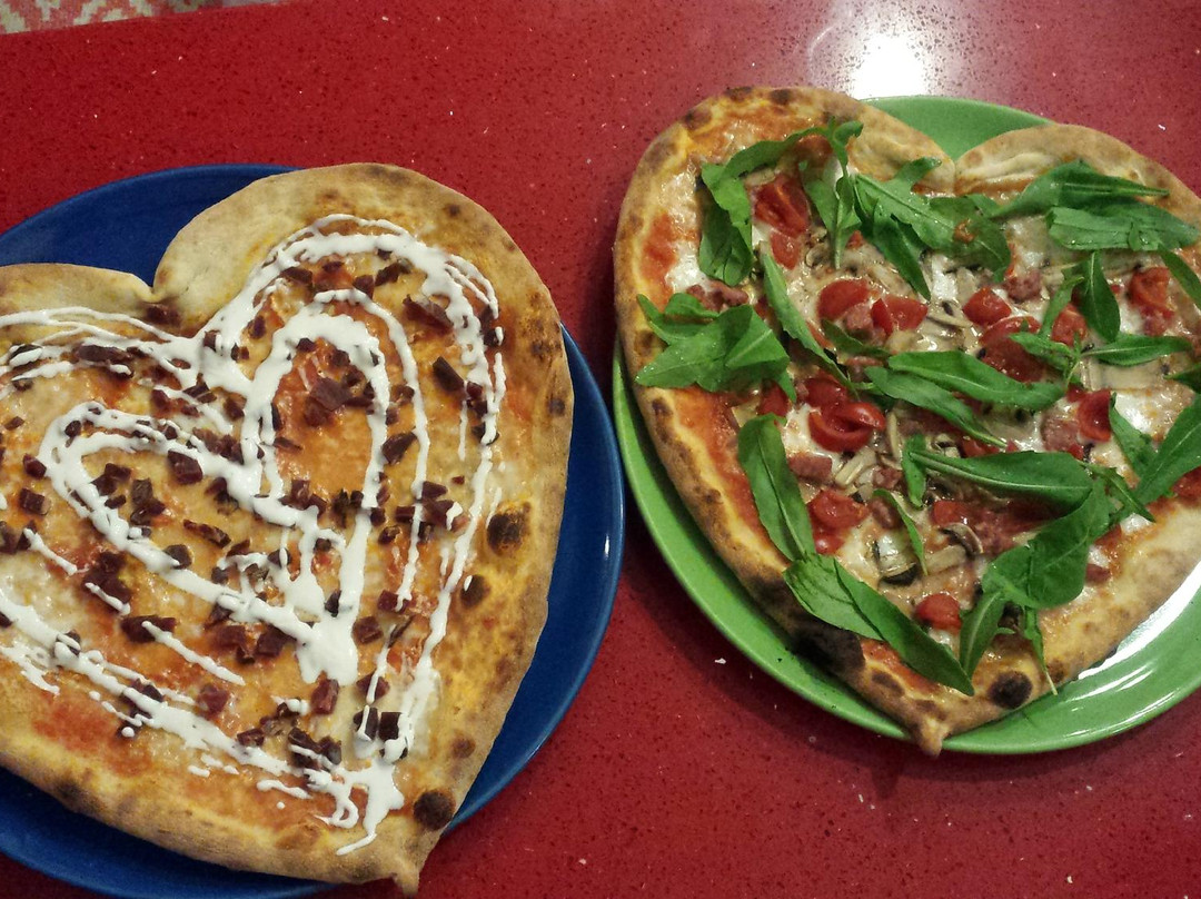 Old Money Pizzeria