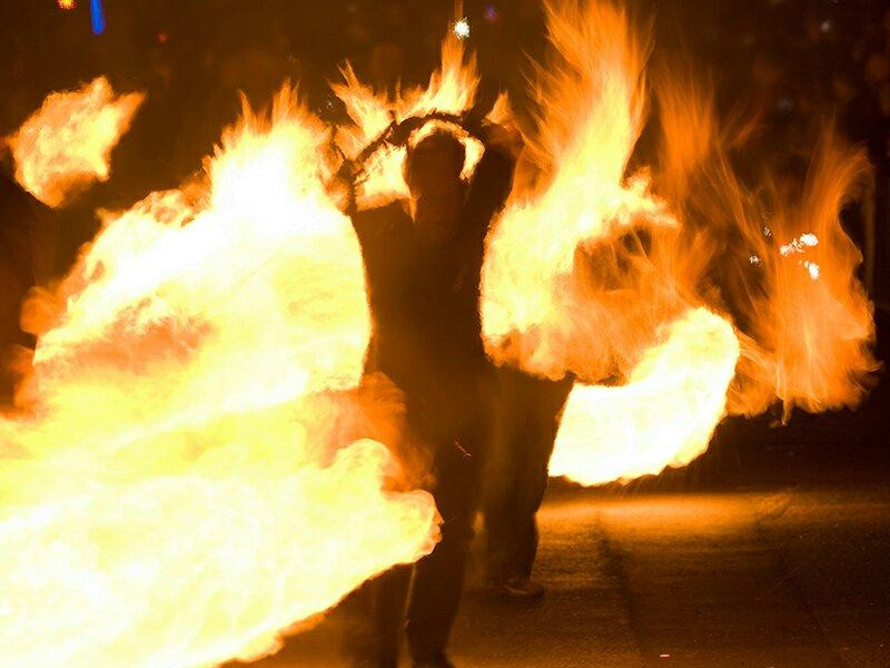 Catterline旅游景点-The Fireballs