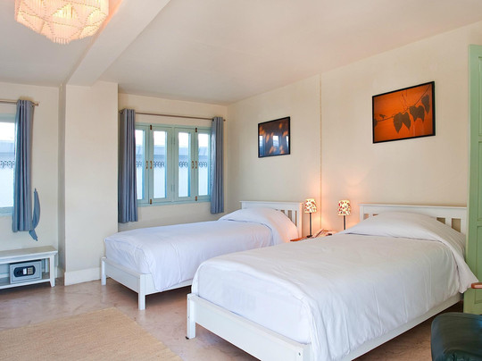 多占巴别墅旅馆主图