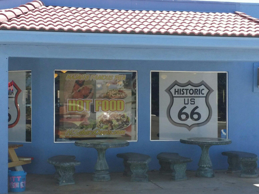 High sierra oasis/ route 66-Essex必去景点